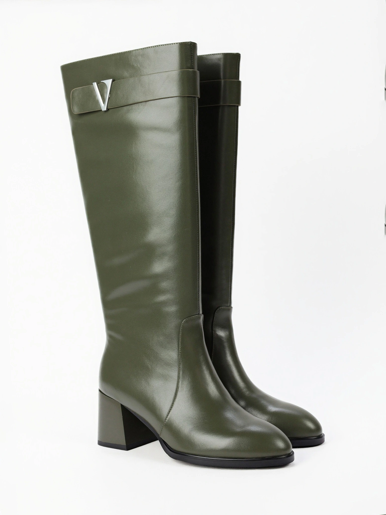Сапоги женские из натуральной кожи на устойчивом каблуке